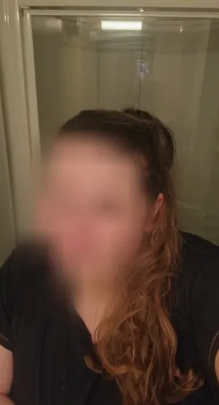 Amira, 26