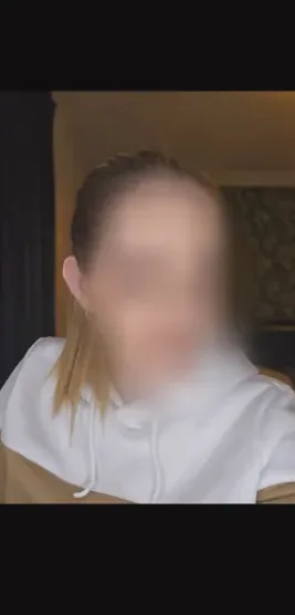 Chiara, 36