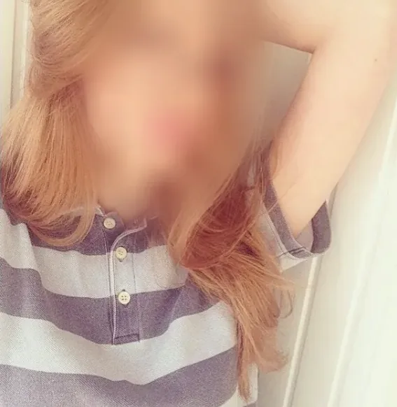 Kira, 27