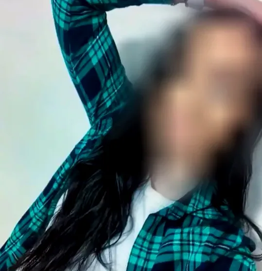 Laura, 35