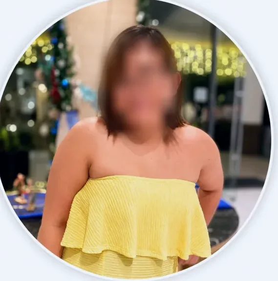 Manuela, 32