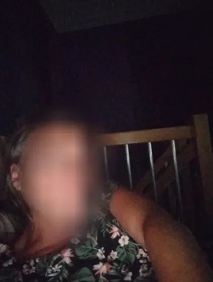 Mia, 36
