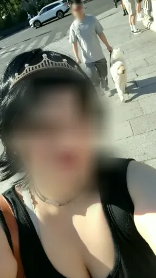 Nadja, 40