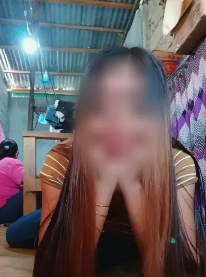 Vivien, 28